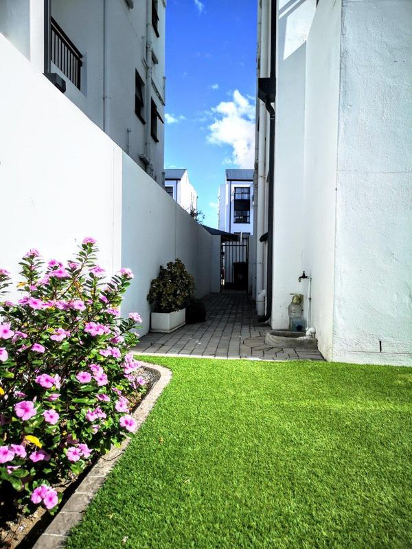 To Let 3 Bedroom Property for Rent in Sandown Western Cape